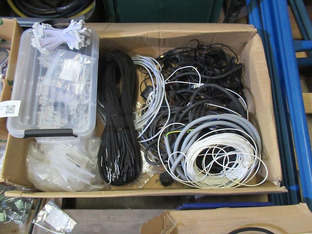 Partij div fijne electronica - afbeelding 2 van  4