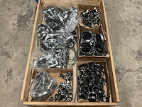 Partij div. leidingbeugels - afbeelding 1 van  3