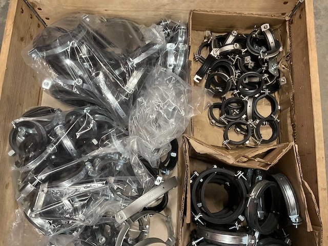 Partij div. leidingbeugels - afbeelding 3 van  3