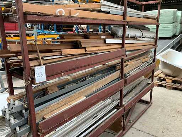 Partij divers aannemersmateriaal - afbeelding 4 van  9