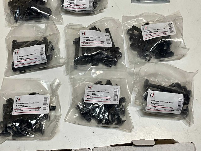 Partij divers bevestigingsmateriaal (64x) - afbeelding 20 van  20