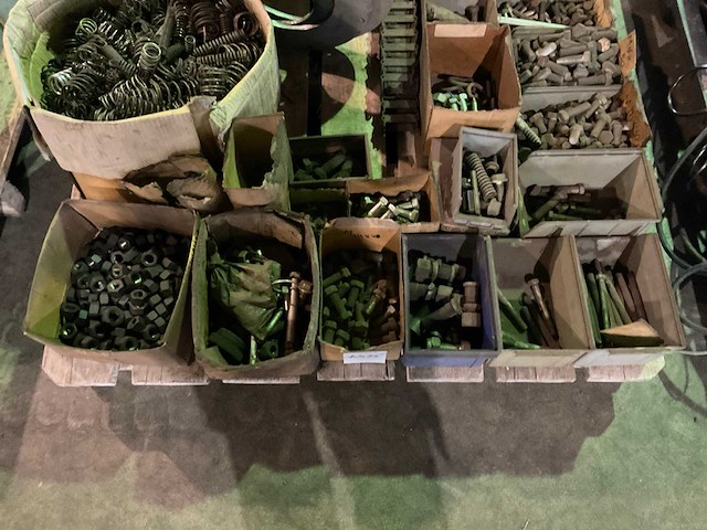 Partij divers bevestigingsmateriaal - afbeelding 5 van  7