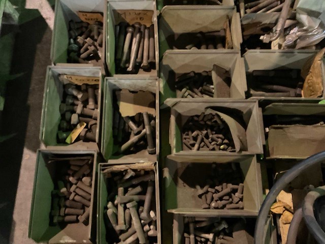 Partij divers bevestigingsmateriaal - afbeelding 6 van  7