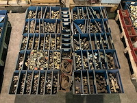 Partij divers bevestigingsmateriaal - afbeelding 1 van  4