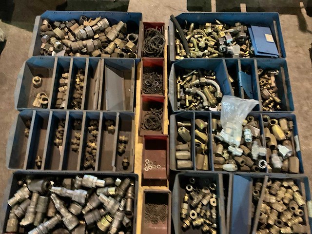 Partij divers bevestigingsmateriaal - afbeelding 3 van  4