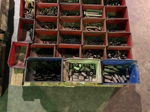 Partij divers bevestigingsmateriaal - afbeelding 4 van  4