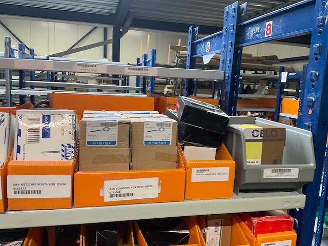 Partij divers bevestigingsmateriaal - afbeelding 6 van  12