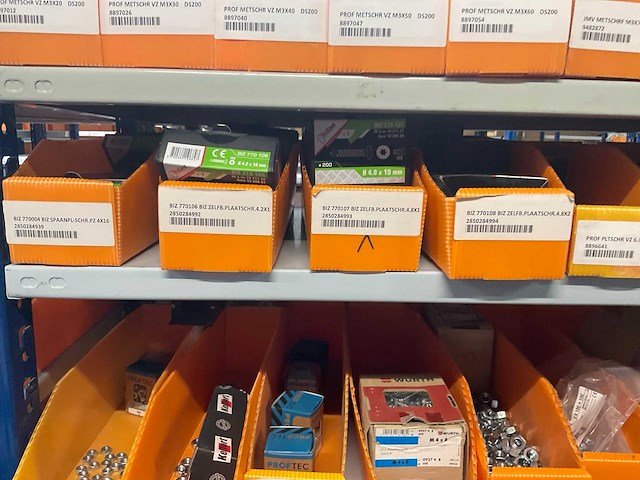 Partij divers bevestigingsmateriaal - afbeelding 8 van  12