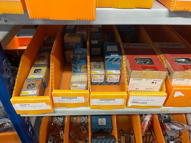 Partij divers bevestigingsmateriaal - afbeelding 9 van  12