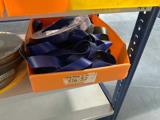 Partij divers bevestigingsmateriaal - afbeelding 1 van  2