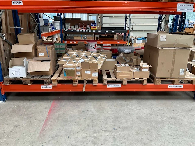 Partij divers bevestigingsmateriaal - afbeelding 1 van  19