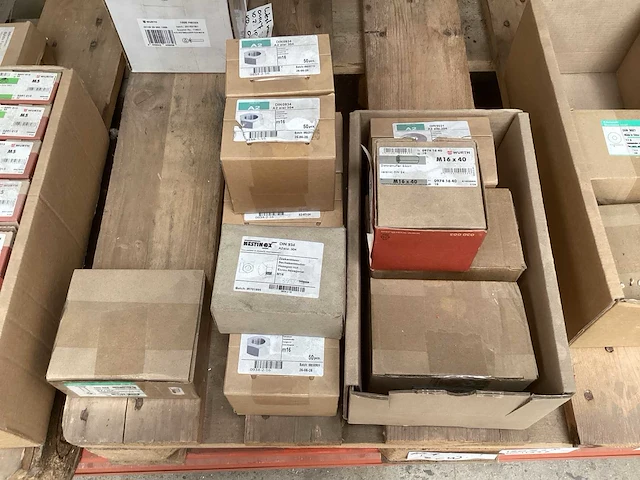 Partij divers bevestigingsmateriaal - afbeelding 19 van  22