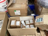 Partij divers bevestigingsmateriaal - afbeelding 7 van  19