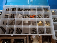 Partij divers bevestigingsmaterialen en gereedschap - afbeelding 24 van  41