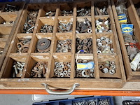 Partij divers bevestigingsmaterialen en gereedschap - afbeelding 25 van  41