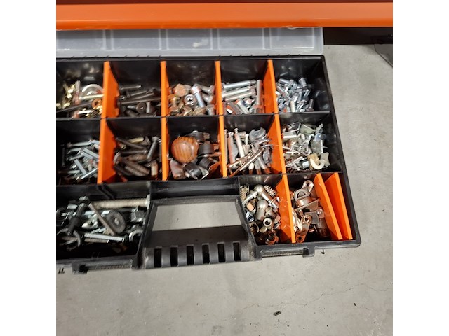 Partij divers bevestigingsmaterialen en gereedschap - afbeelding 26 van  41