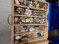 Partij divers bevestigingsmaterialen en gereedschap - afbeelding 31 van  41
