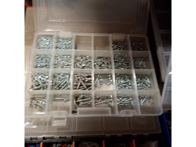 Partij divers bevestigingsmaterialen en gereedschap - afbeelding 36 van  41