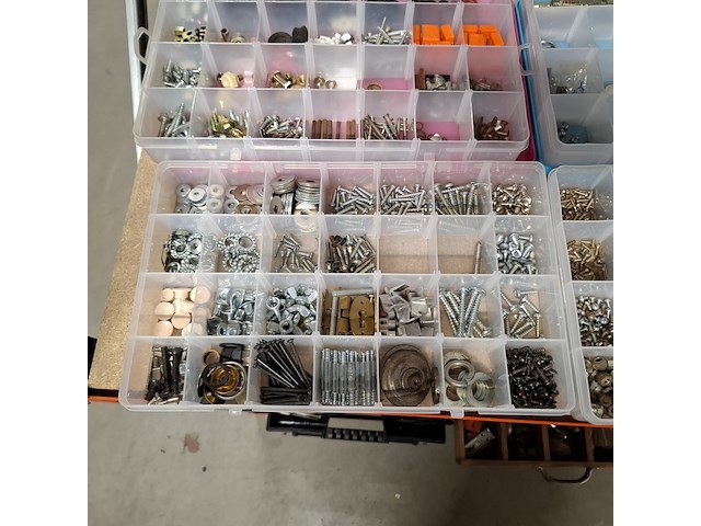 Partij divers bevestigingsmaterialen en gereedschap - afbeelding 38 van  41