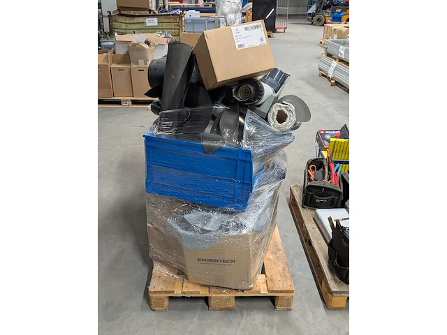 Partij divers bouw- en installatiemateriaal - afbeelding 3 van  9