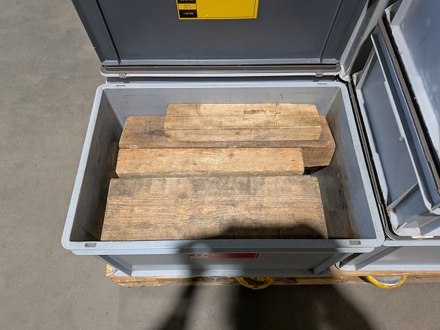 Partij divers brandweermateriaal - afbeelding 13 van  25