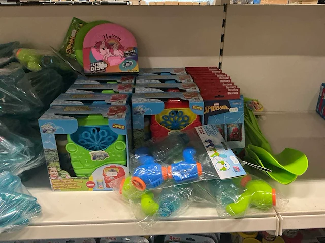 Partij divers buiten speelgoed/water speelgoed (243x) - afbeelding 4 van  9