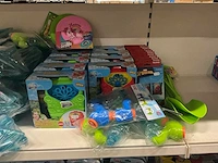 Partij divers buiten speelgoed/water speelgoed (243x) - afbeelding 4 van  9