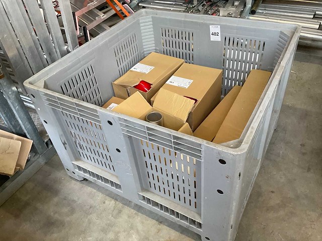 Partij divers cv installatiemateriaal - afbeelding 1 van  4