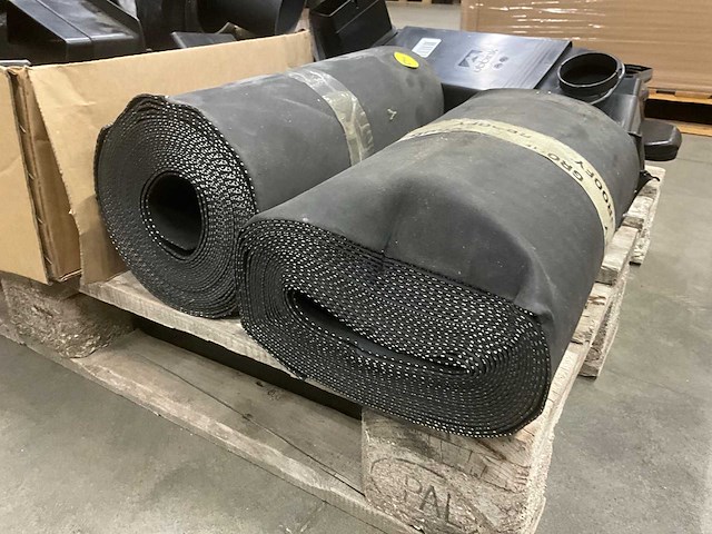 Partij divers dakmateriaal - afbeelding 2 van  15