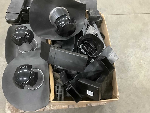 Partij divers dakmateriaal - afbeelding 13 van  15