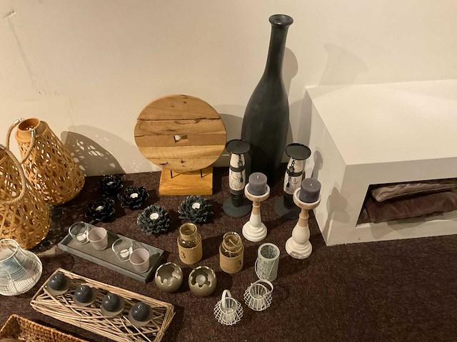 Partij divers decoratie materiaal - afbeelding 1 van  1