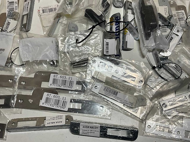 Partij divers deurbeslag (101x) - afbeelding 2 van  19