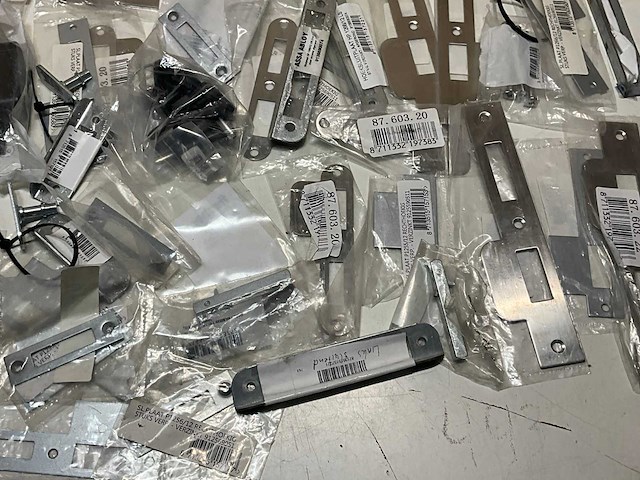 Partij divers deurbeslag (101x) - afbeelding 4 van  19