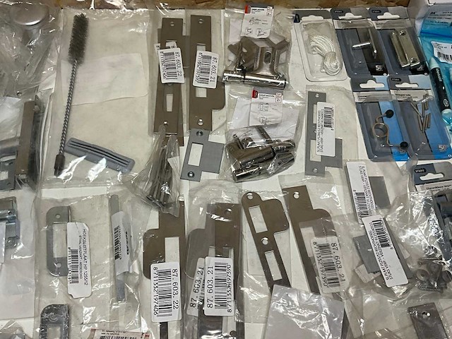 Partij divers deurbeslag (101x) - afbeelding 6 van  19