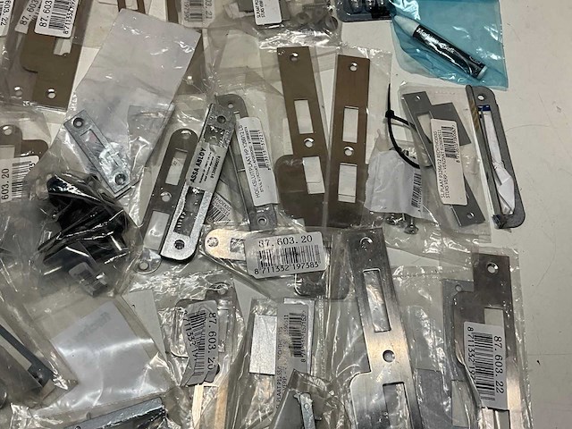 Partij divers deurbeslag (101x) - afbeelding 10 van  19