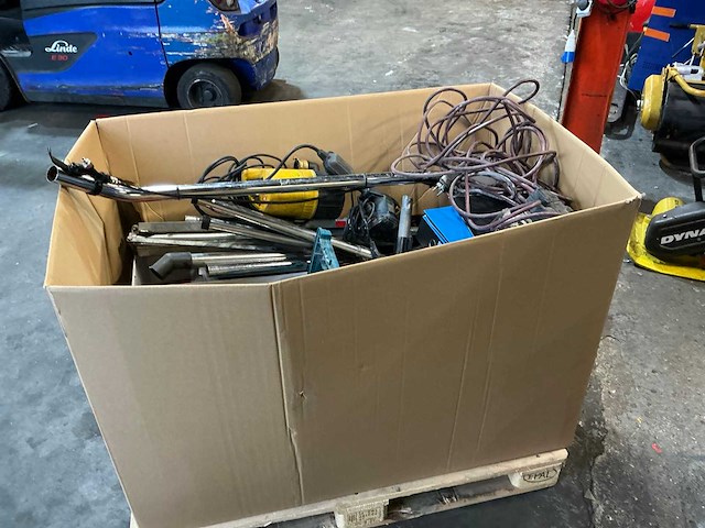 Partij divers divers - afbeelding 1 van  11