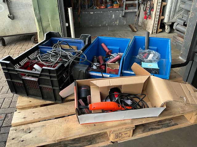 Partij divers divers - afbeelding 1 van  7