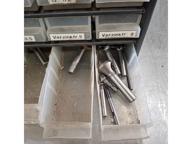 Partij divers draadtapgereedschap - afbeelding 14 van  42
