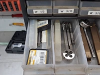 Partij divers draadtapgereedschap - afbeelding 21 van  42