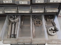 Partij divers draadtapgereedschap - afbeelding 22 van  42
