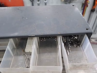 Partij divers draadtapgereedschap - afbeelding 12 van  42