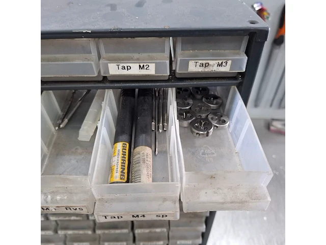 Partij divers draadtapgereedschap - afbeelding 23 van  42