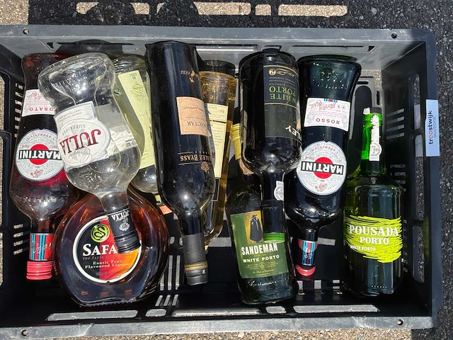 Partij divers drank - afbeelding 2 van  2
