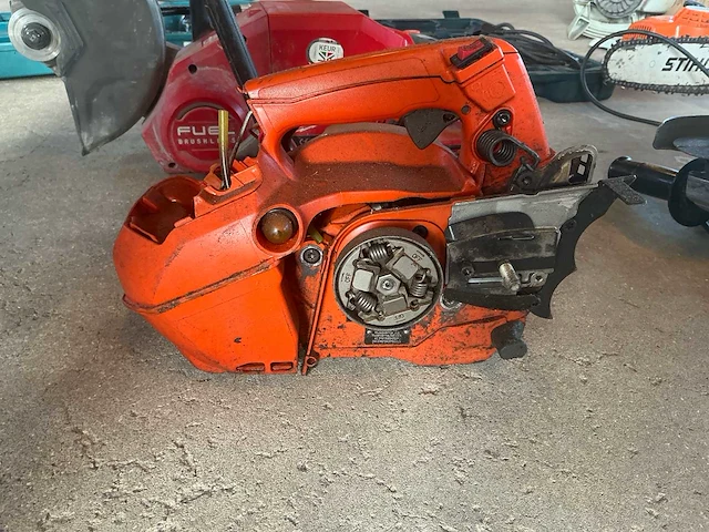 Partij divers elektrisch en gemotoriseerd handgereedschap, 14 stuks, o.a. stihl en makita – niet werkend / voor onderdelen - afbeelding 3 van  19