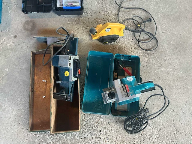 Partij divers elektrisch handgereedschap, ca. 22 stuks, o.a. makita, dewalt, bosch, metabo, milwaukee en aeg - afbeelding 18 van  33