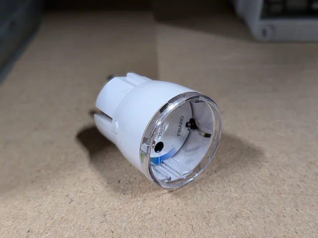 Partij divers elektrotechnisch installatiemateriaal - afbeelding 16 van  19