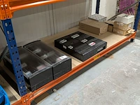 Partij divers elektrotechnisch installatiemateriaal
