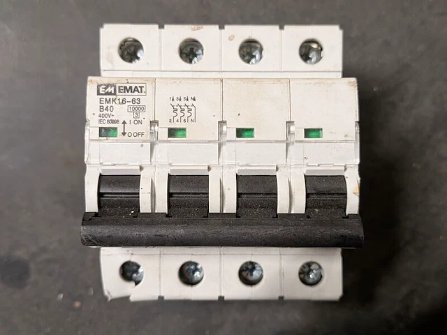 Partij divers elektrotechnisch installatiemateriaal - afbeelding 10 van  15