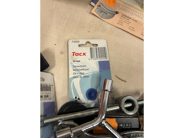 Partij divers fietsgereedschap w.o. tacx - afbeelding 10 van  10