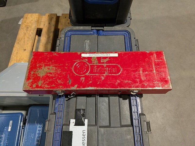 Partij divers gereedschap en gereedschapskoffers - afbeelding 24 van  36